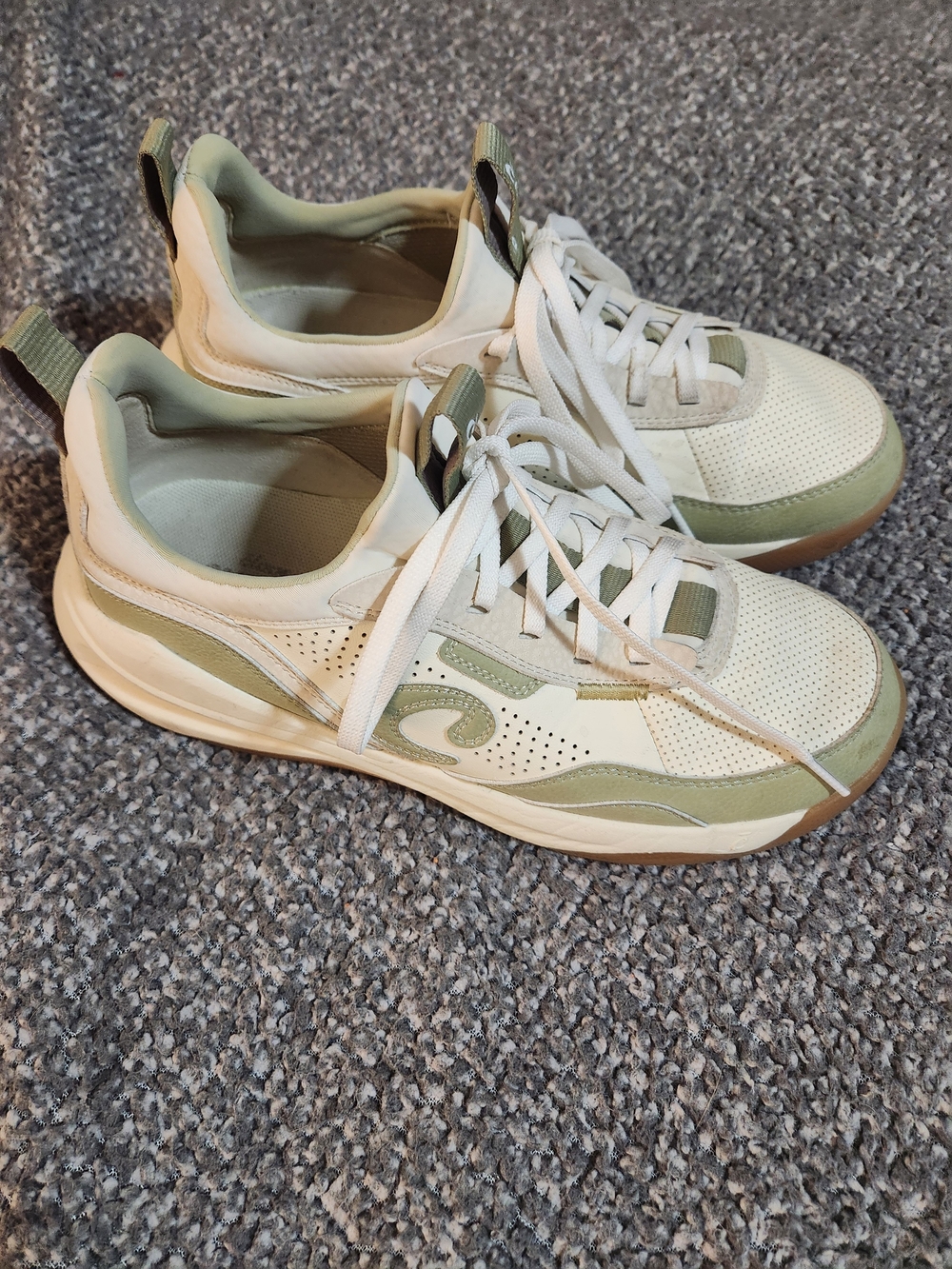 Clove White and Sage Green Lace-Up Casual Sneakers Medical Nursing